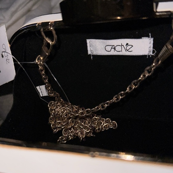 NWT Cache Gold Clutch with Beautiful Design has back and Side Leather Trim 😍 - Picture 4 of 4